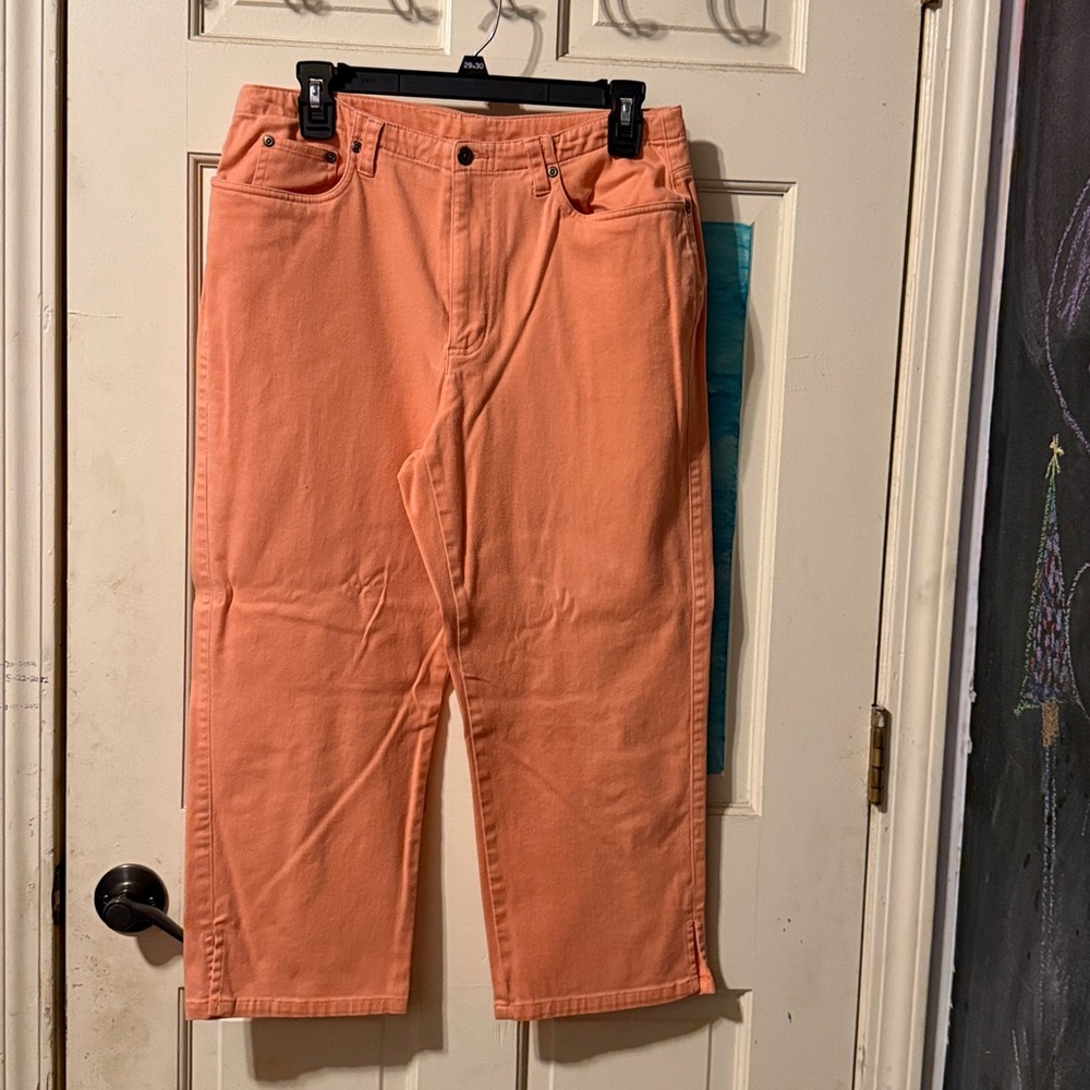 Liz Claiborne Peach Cropped Pants